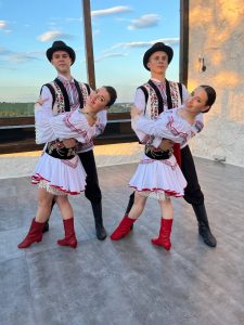 танцоры на свадьбу